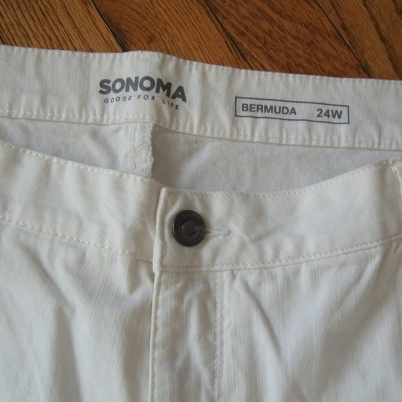 Sonoma White Mid-Rise Bermuda Shorts 24W NWT - Picture 2 of 10